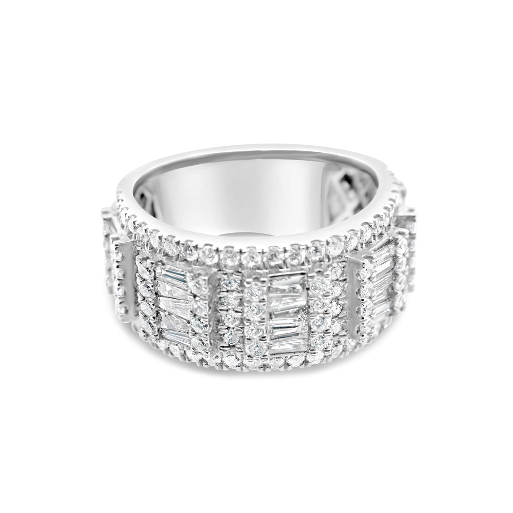 Gold Round and Baguette Diamond Ring | 14K | 2.93 CTW