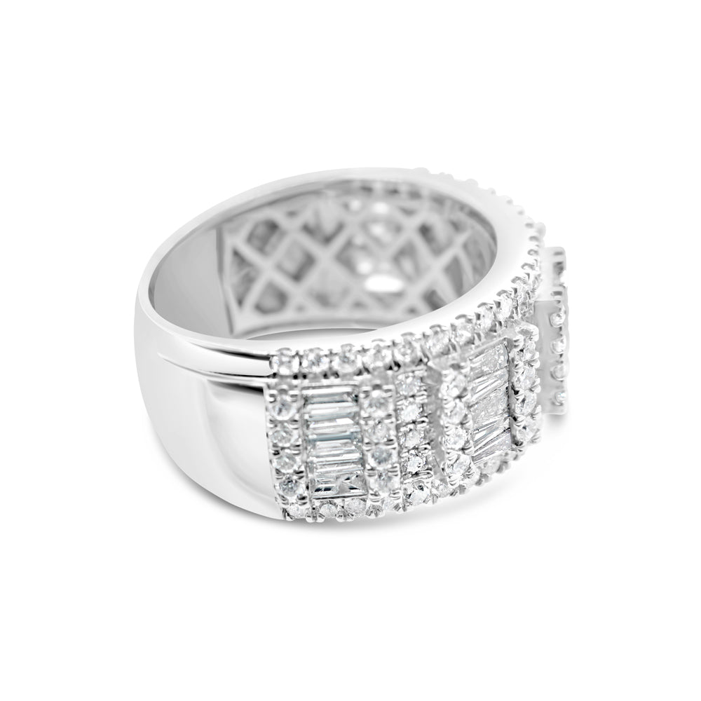 Gold Round and Baguette Diamond Ring | 14K | 2.93 CTW